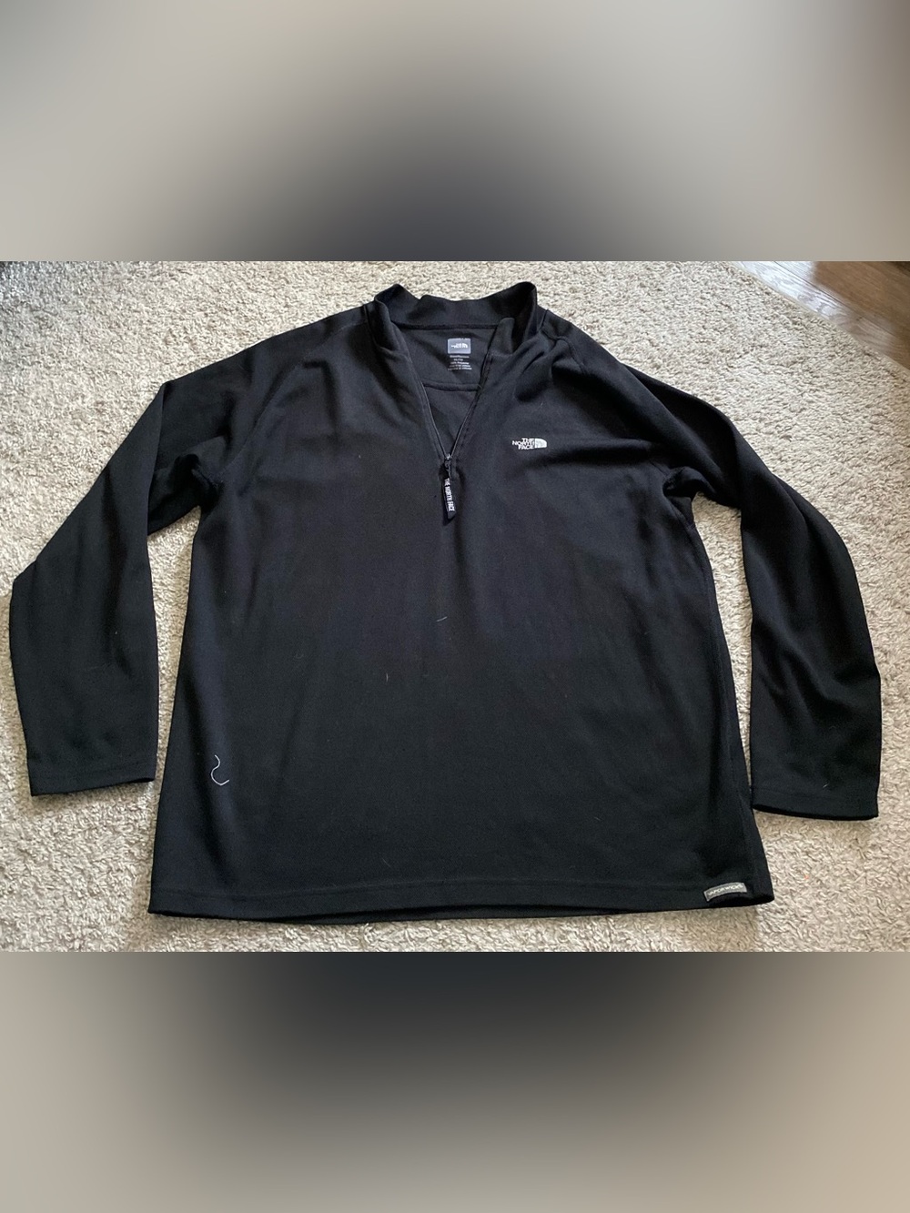 The North Face Men's Black Quarter-Zip Pullover